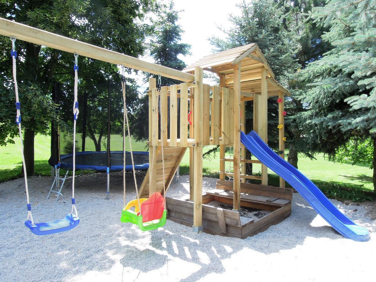 Hodousice Pension U Sebastiana מראה חיצוני תמונה